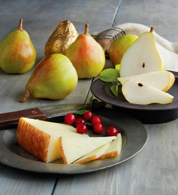 Royal Riviera&#174; Pears and Manchego Cheese